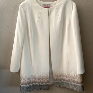 Tahari lightweight topper jacket. The coat is a staple, day or night. Size 20w